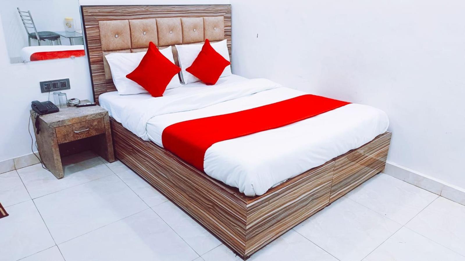 Marwari Railway Station Hotel New Delhi